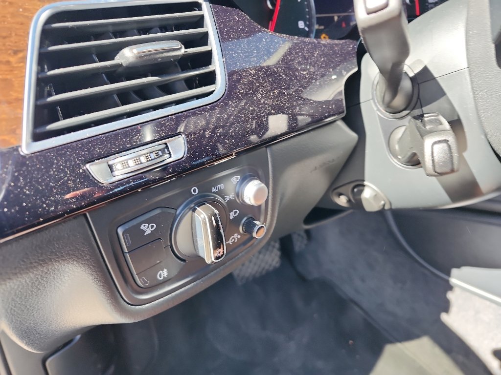 Used 2018 Audi A8 L 3.0T w/ Executive Package image 19