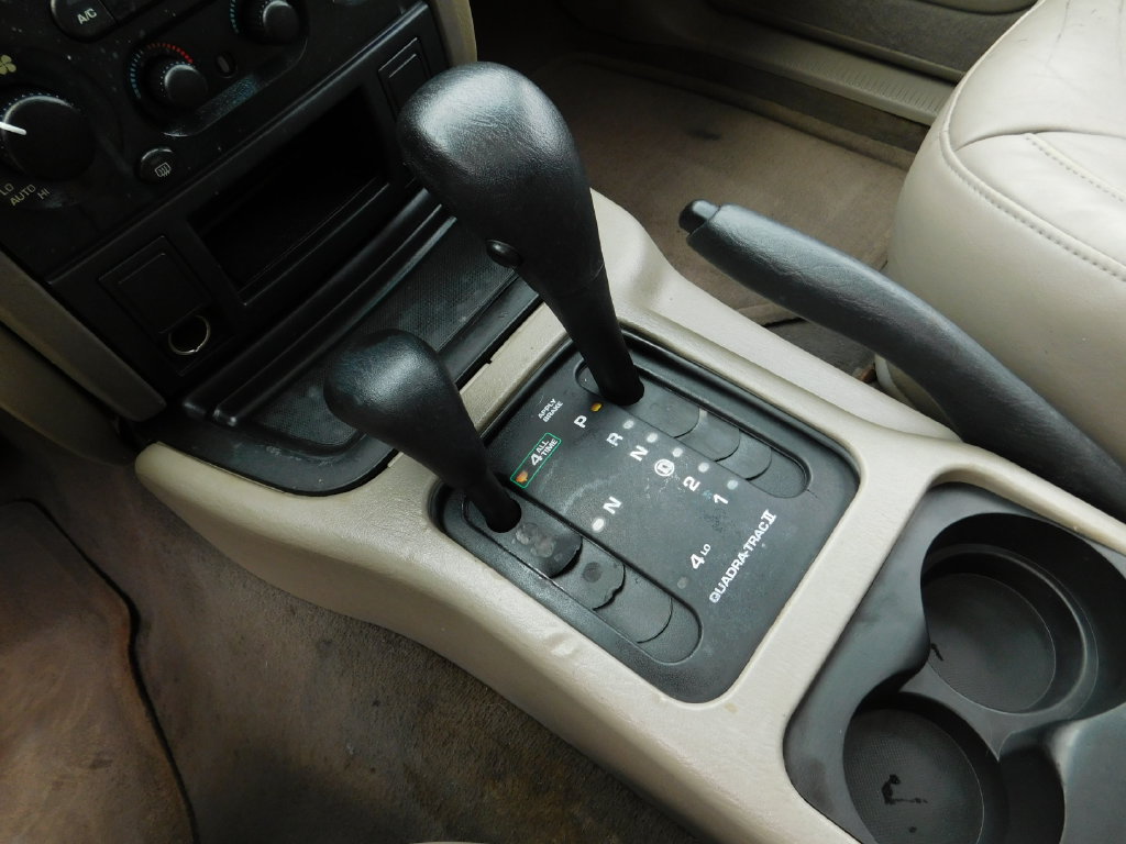 Used 2004 Jeep Grand Cherokee Limited AWD/4WD image 21