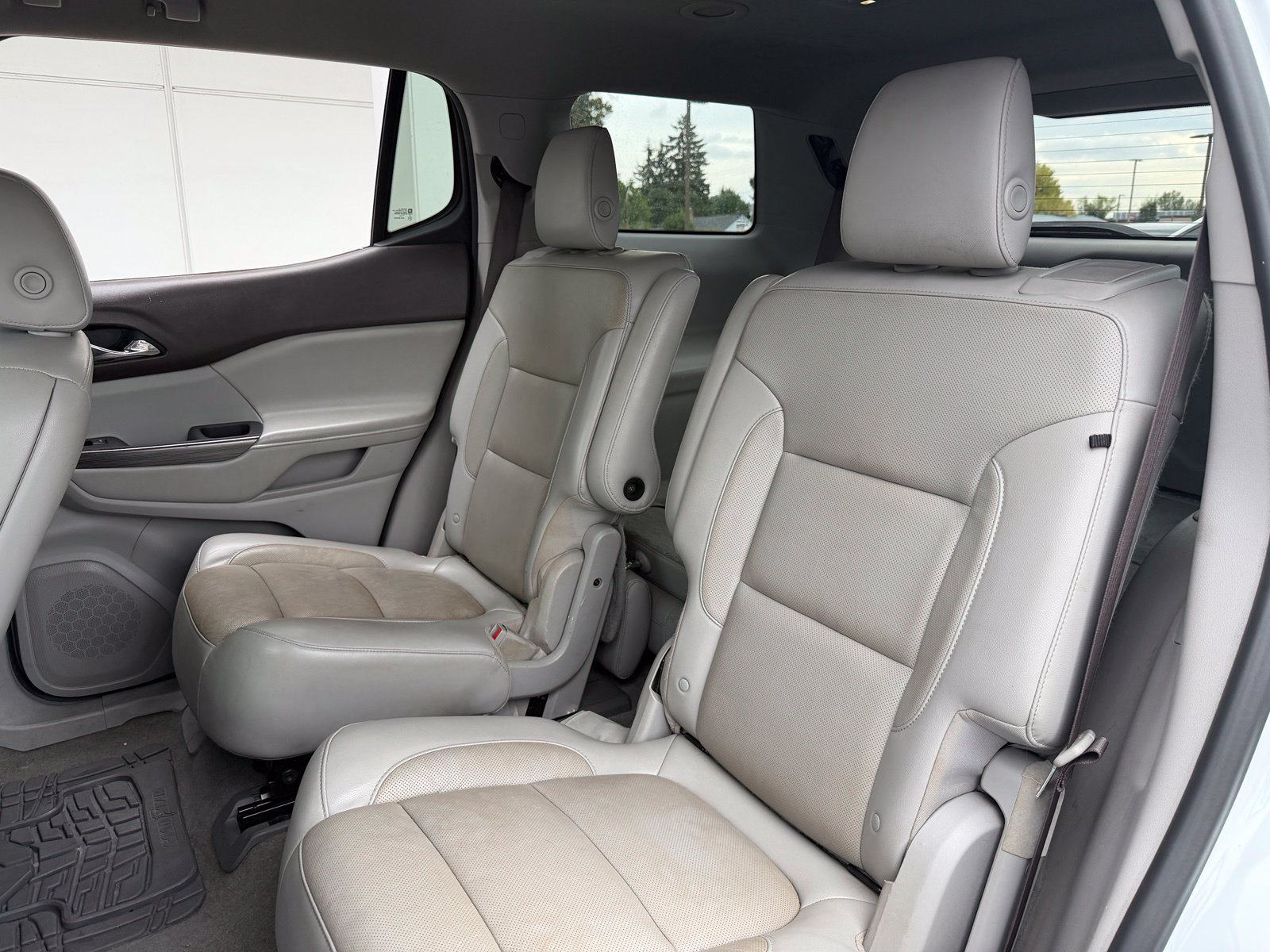Used 2018 GMC Acadia SLT AWD/4WD image 13