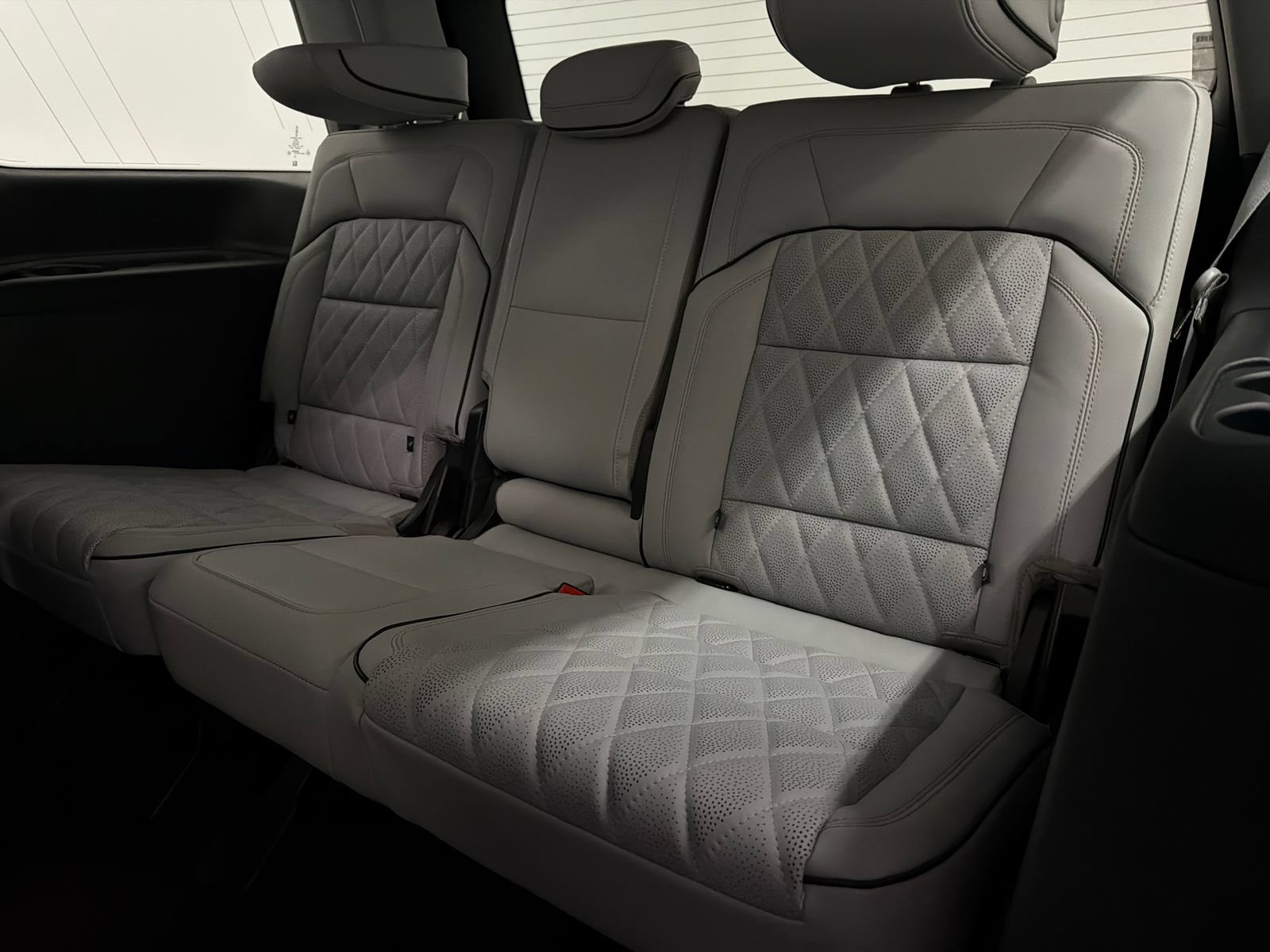 New 2026 Lincoln Navigator Black Label AWD/4WD image 20