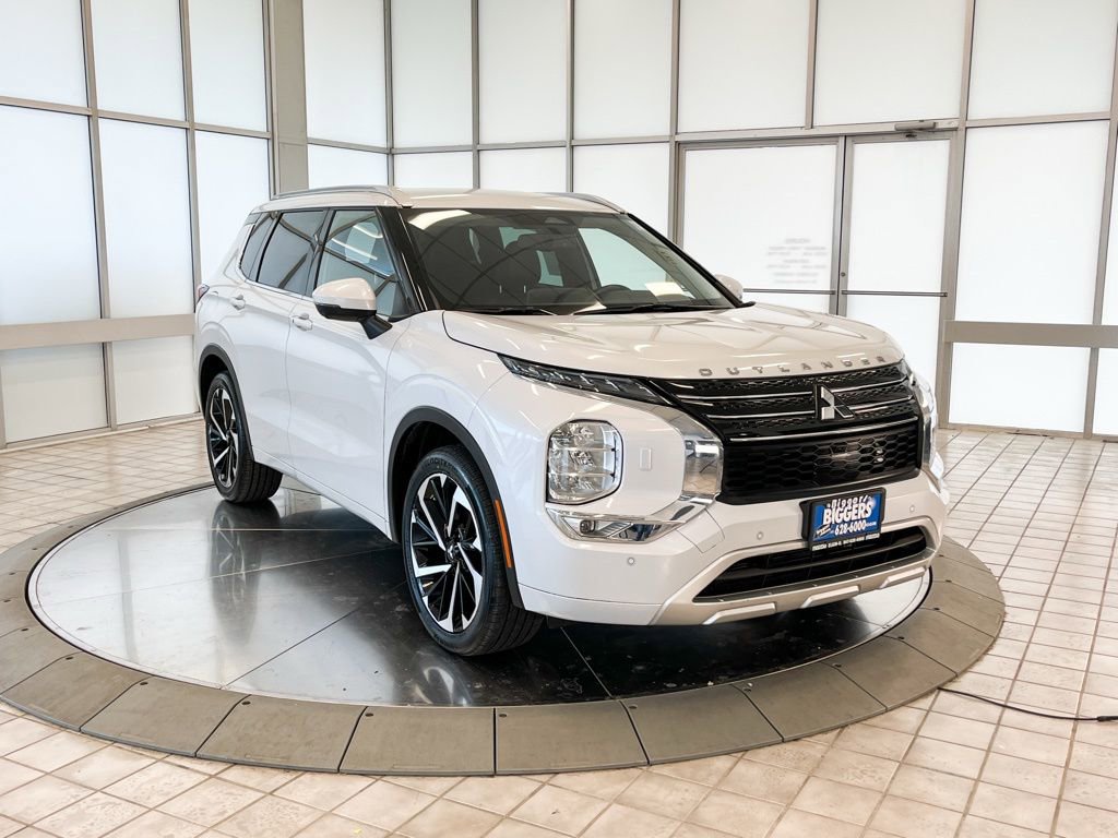 Used 2022 Mitsubishi Outlander SEL image 4