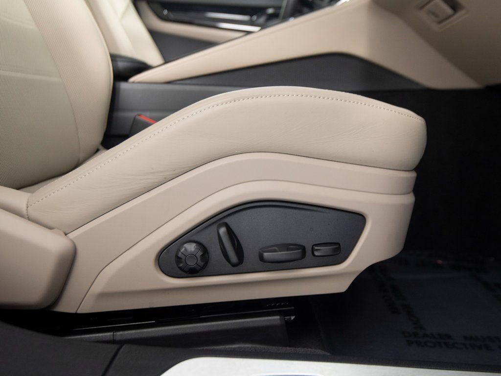 Certified 2025 Porsche Panamera 4 image 36