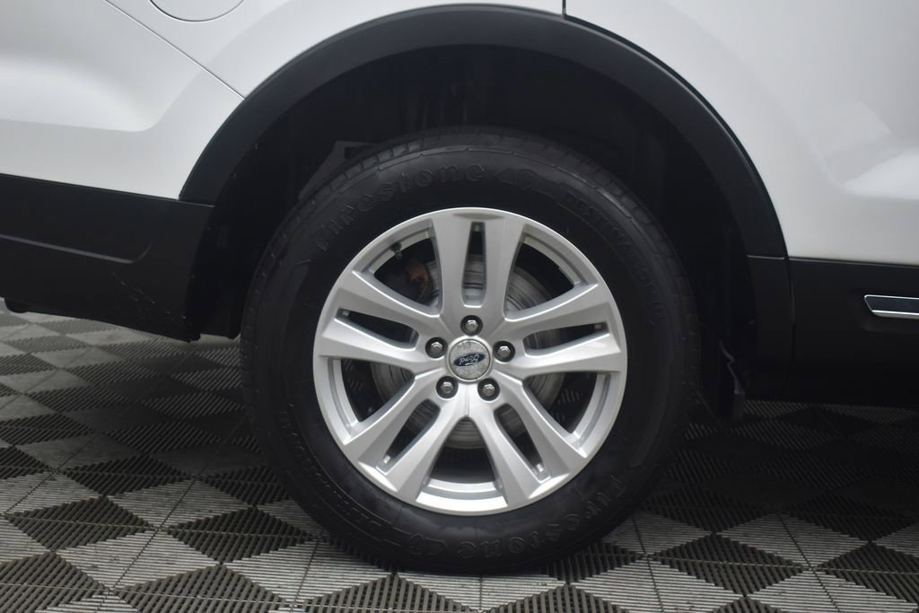 Used 2019 Ford Explorer XLT AWD/4WD image 23