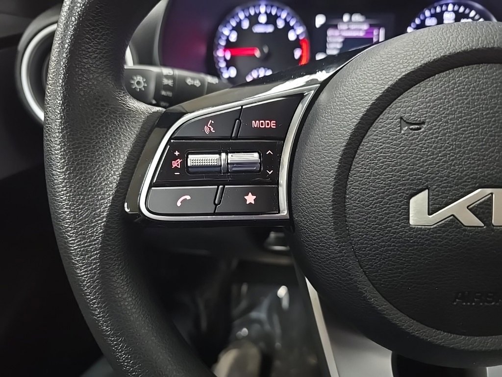 Used 2024 Kia Forte LXS image 19