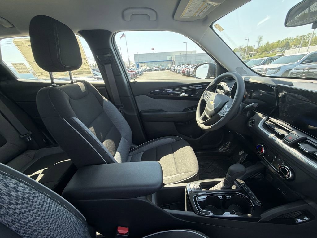 New 2026 Chevrolet TrailBlazer LS image 15