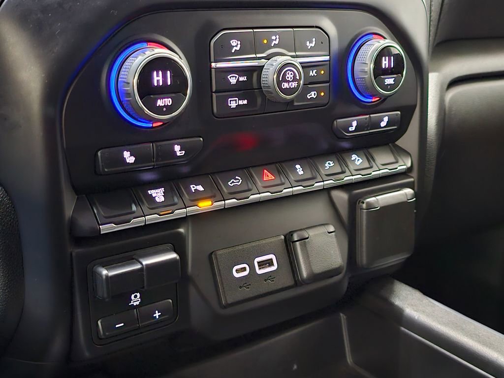 Used 2022 Chevrolet Silverado 2500 LT w/ Convenience Package image 29