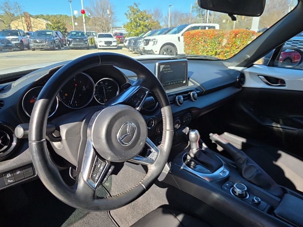 Used 2017 MAZDA MX-5 Miata RF Club image 8