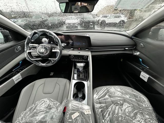 New 2026 Hyundai Elantra Limited image 14