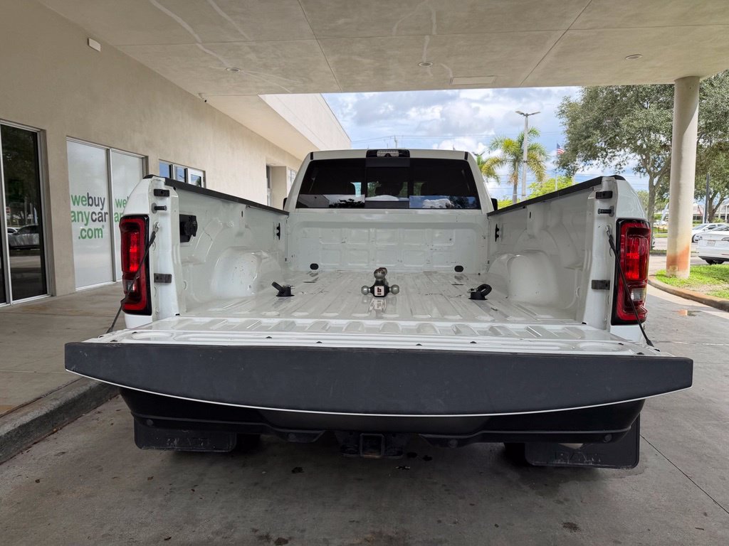 Used 2025 RAM 3500 Tradesman AWD/4WD image 33