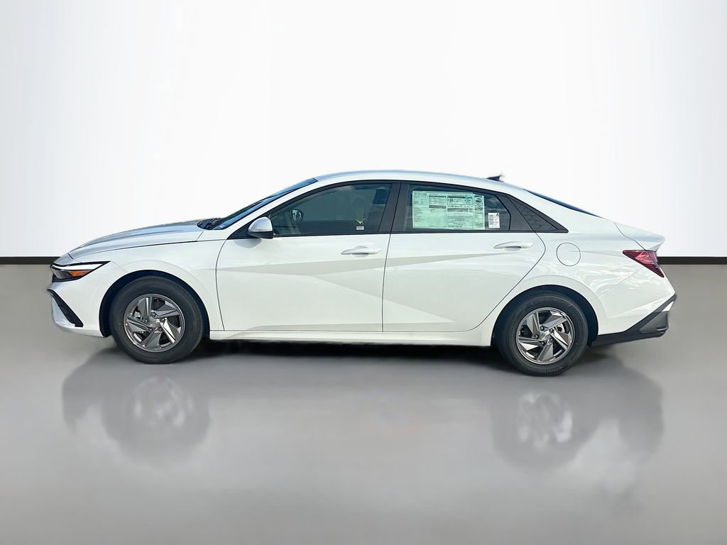 New 2026 Hyundai Elantra SE image 8