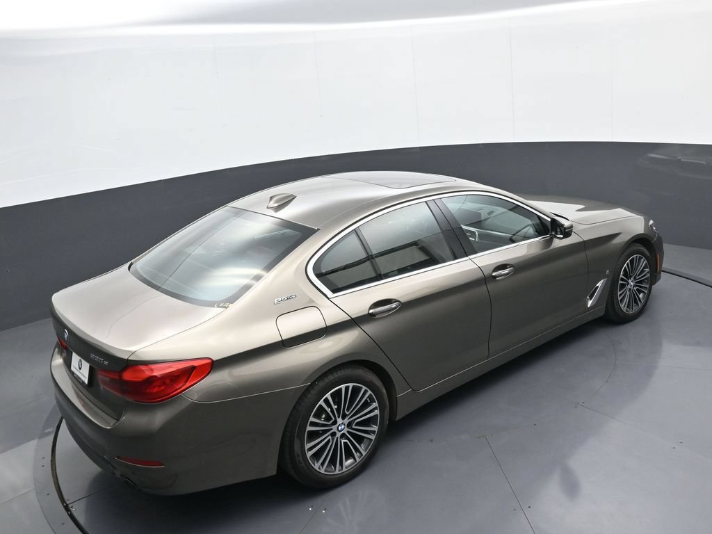 Used 2018 BMW 530e xDrive AWD/4WD image 36