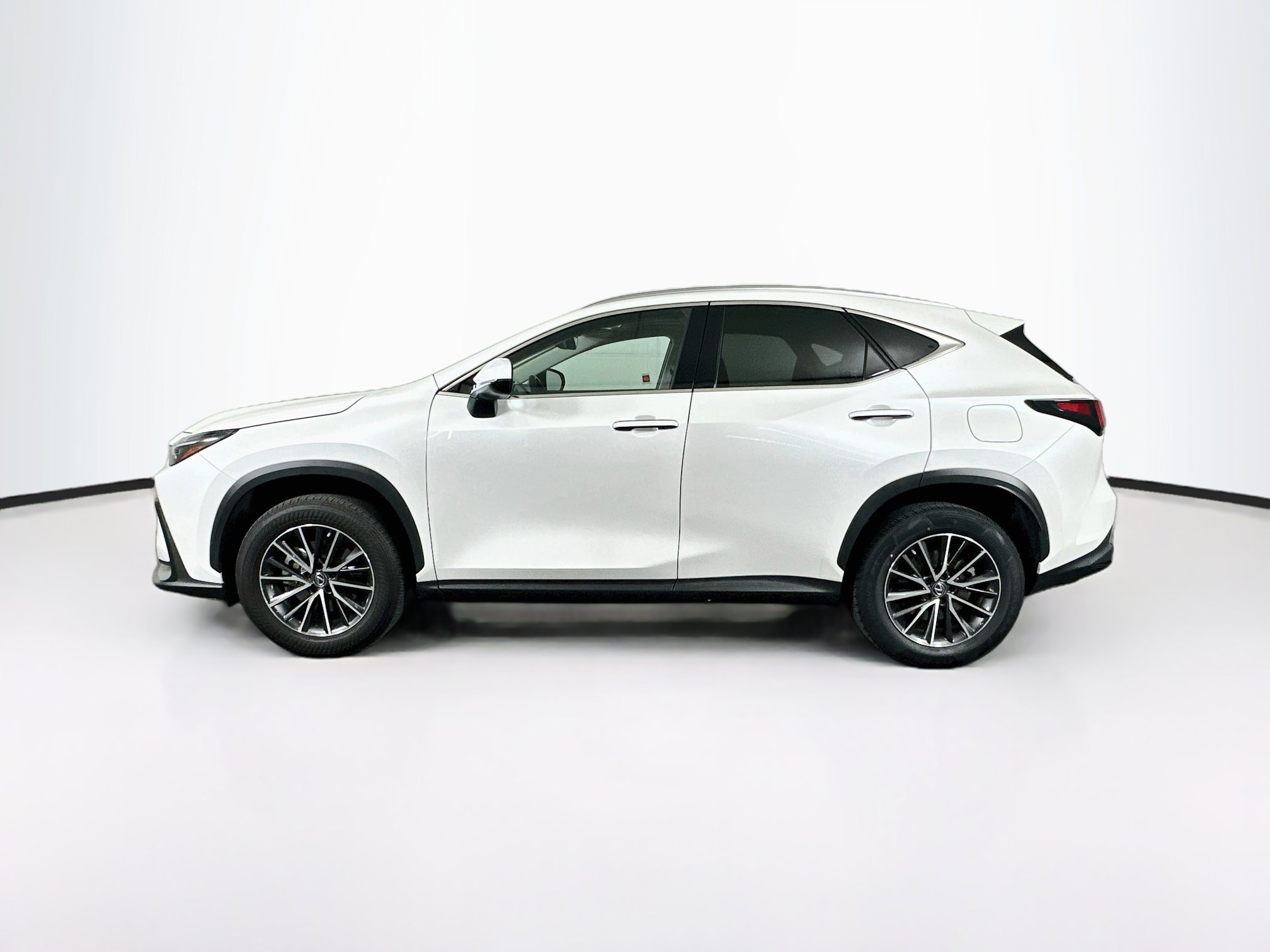 Used 2022 Lexus NX 350 AWD image 4