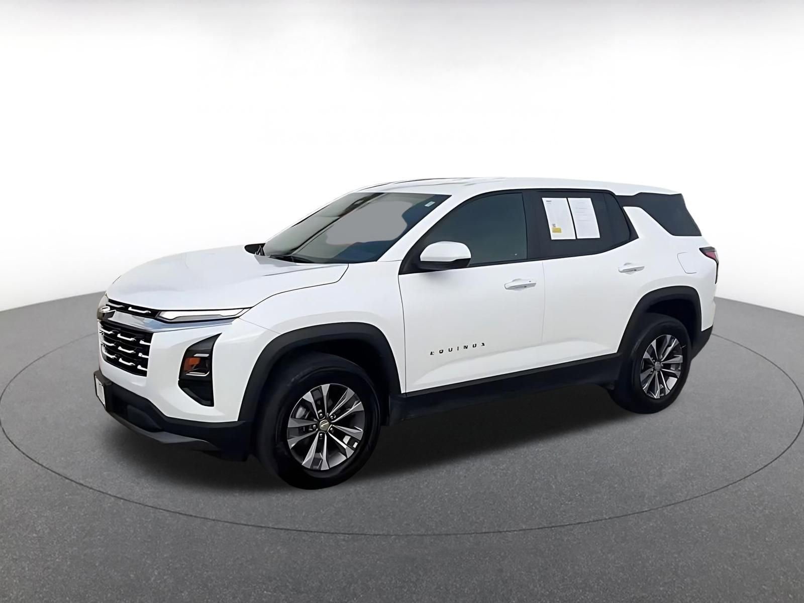 Used 2025 Chevrolet Equinox LT FWD image 7