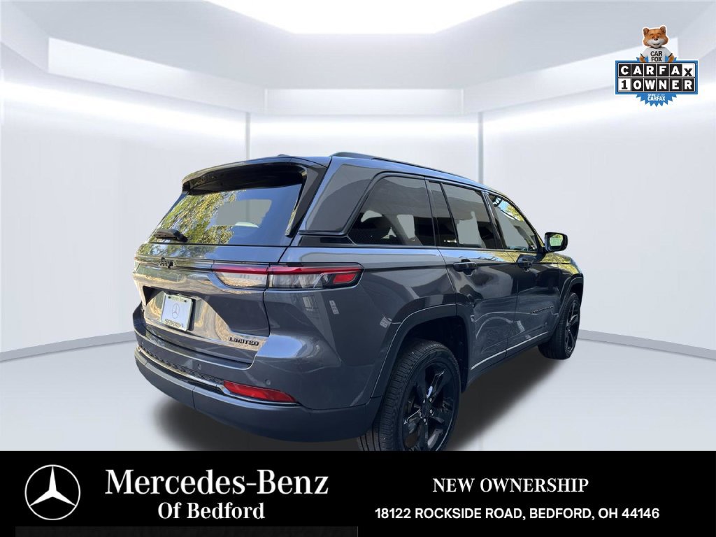 Used 2025 Jeep Grand Cherokee Limited w/ Black Appearance Package AWD/4WD image 7