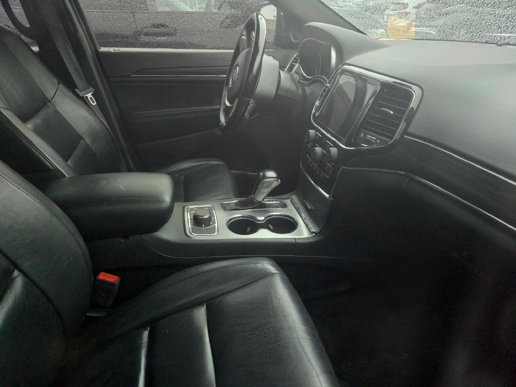 Used 2020 Jeep Grand Cherokee Limited AWD/4WD image 13