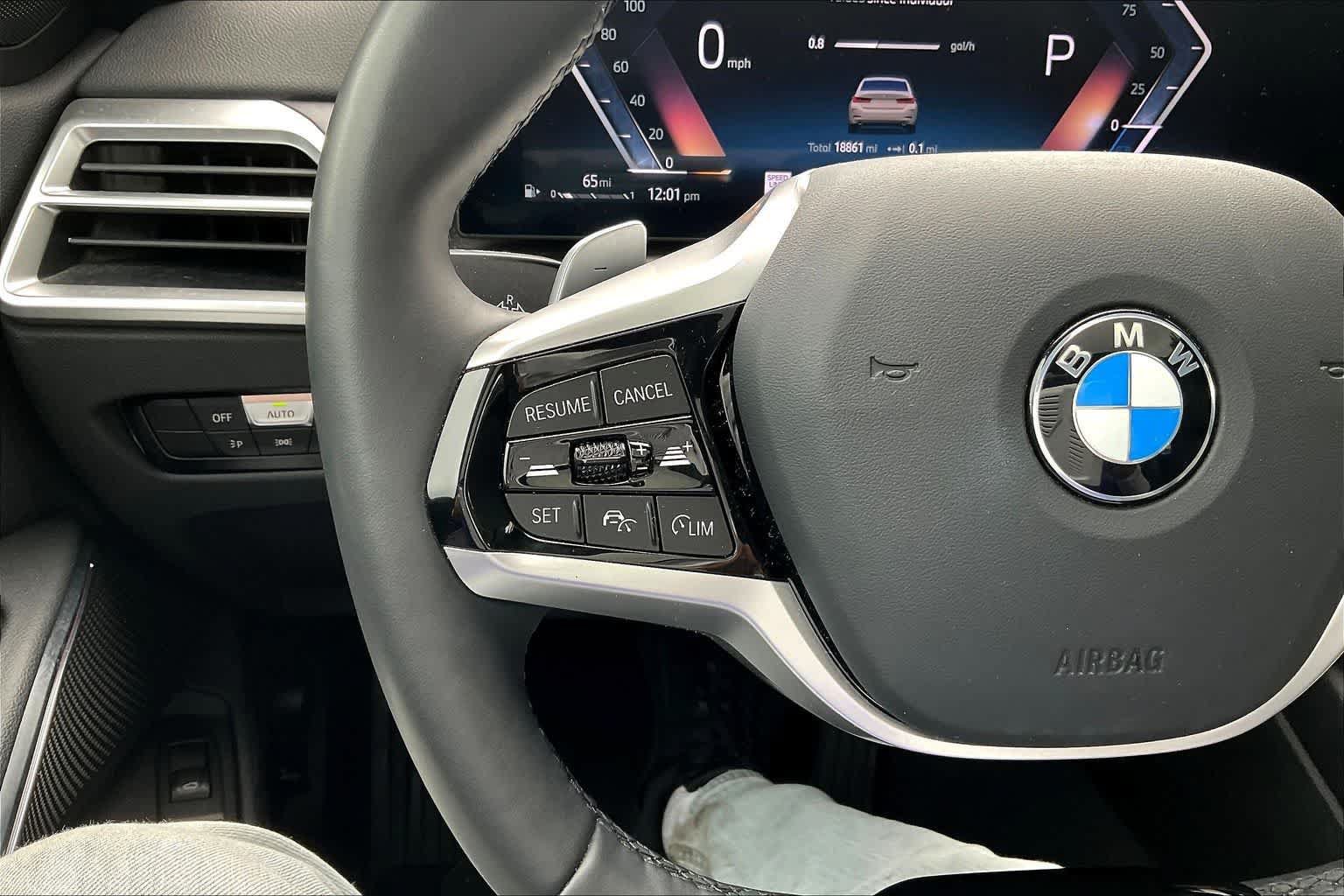 Used 2025 BMW 330i Sedan RWD image 24