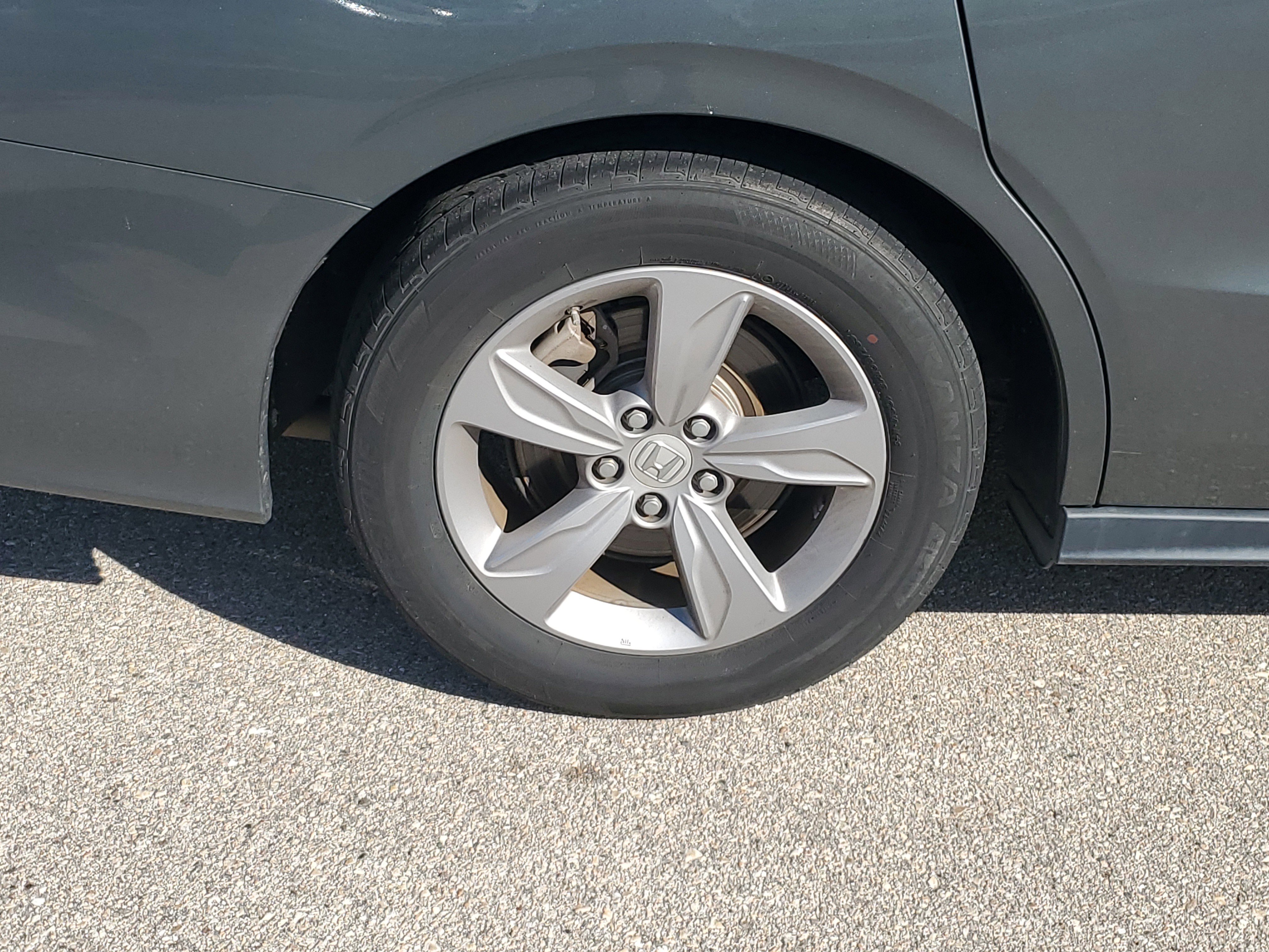 Used 2018 Honda Odyssey EX-L image 11