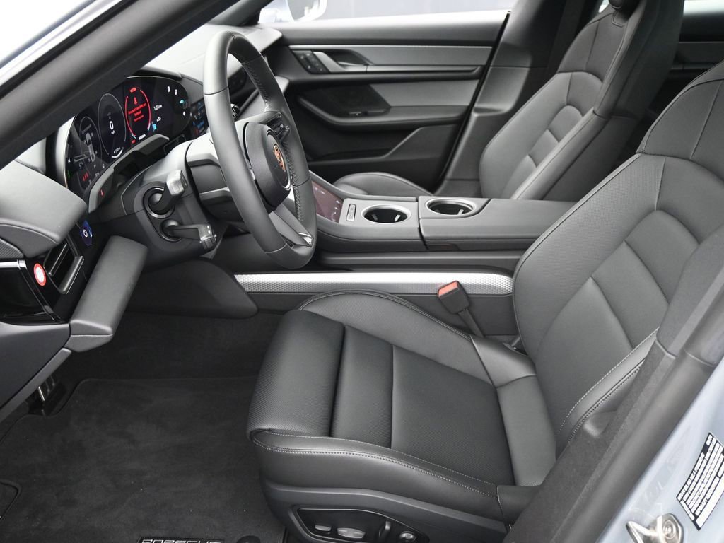 Certified 2025 Porsche Taycan image 5