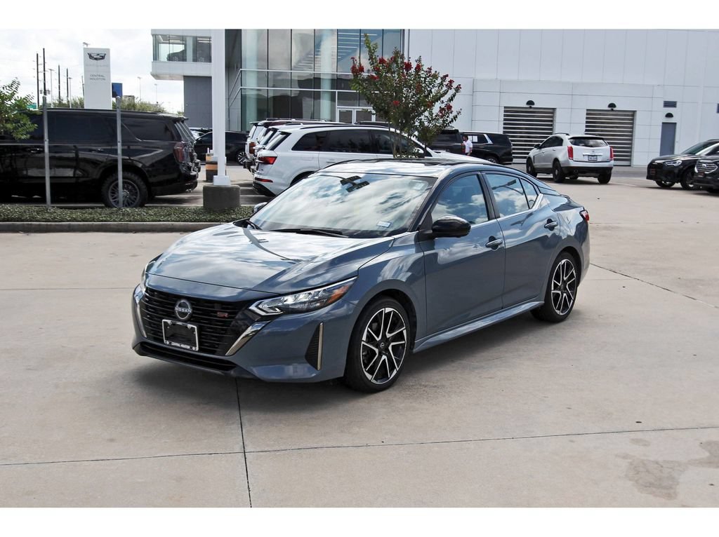 Used 2024 Nissan Sentra SR w/ SR Premium Package FWD image 3
