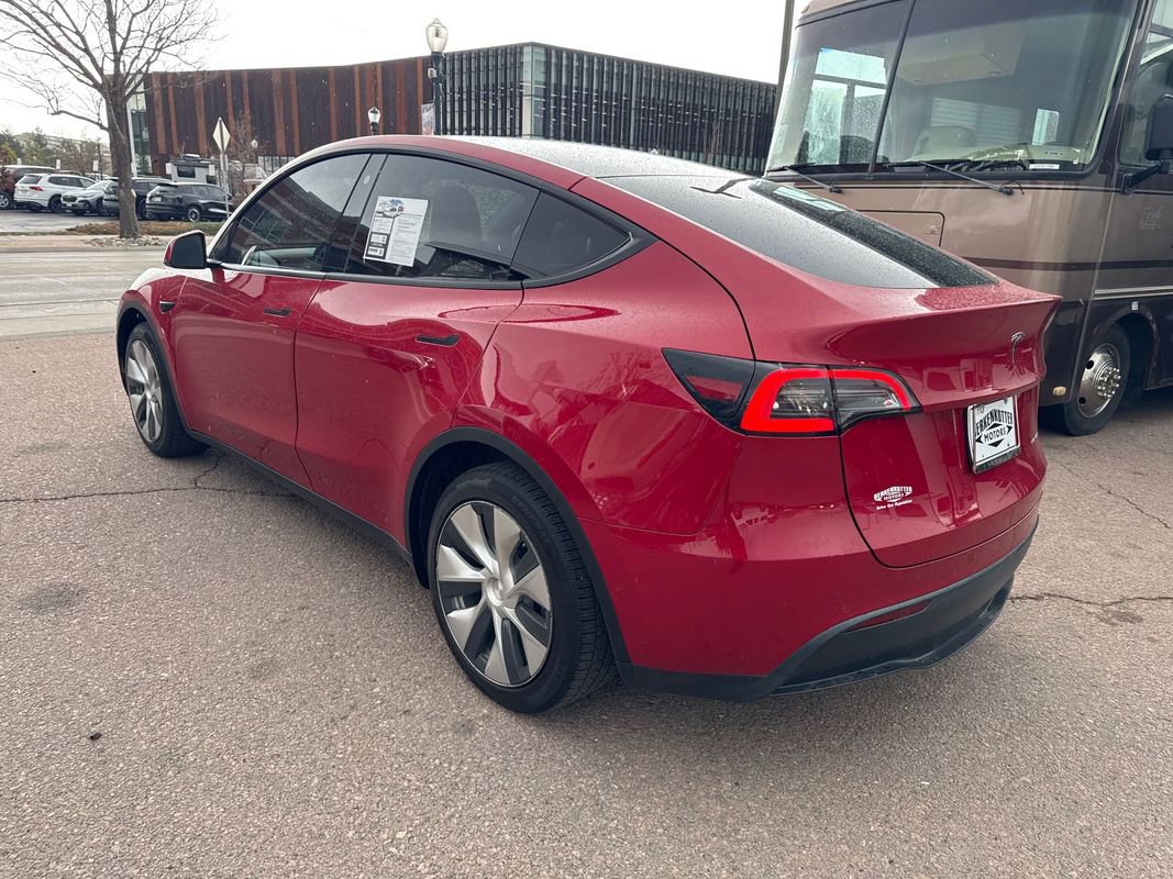 Used 2022 Tesla Model Y Long Range AWD/4WD image 7