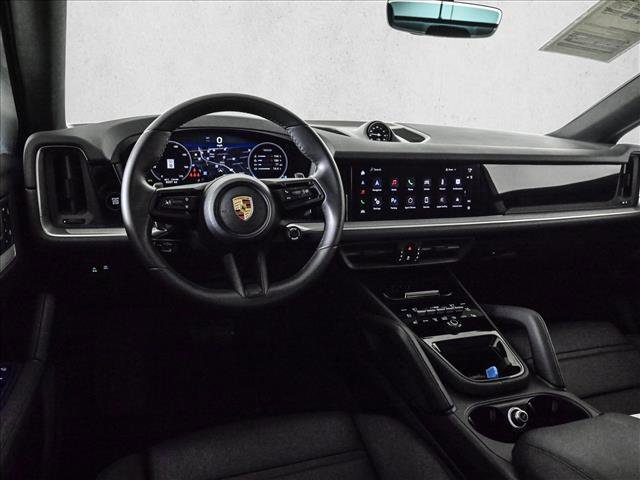 Used 2025 Porsche Cayenne Coupe AWD/4WD image 20