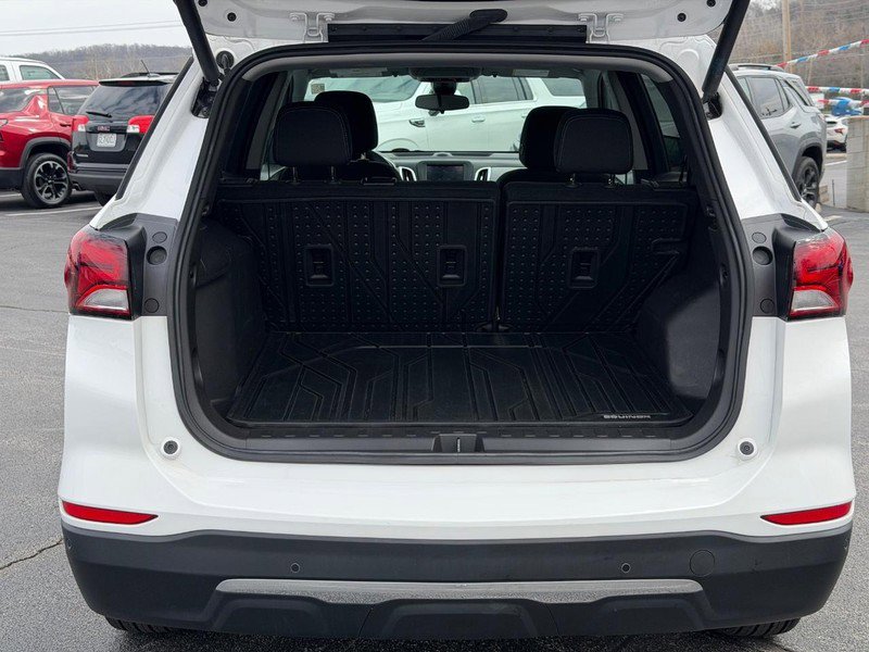 Used 2024 Chevrolet Equinox LT w/ LPO, Floor Liner Package image 4