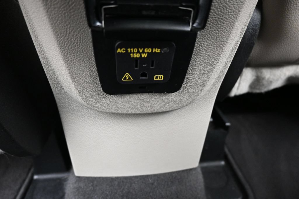 Used 2019 Ford Escape Titanium AWD/4WD image 32