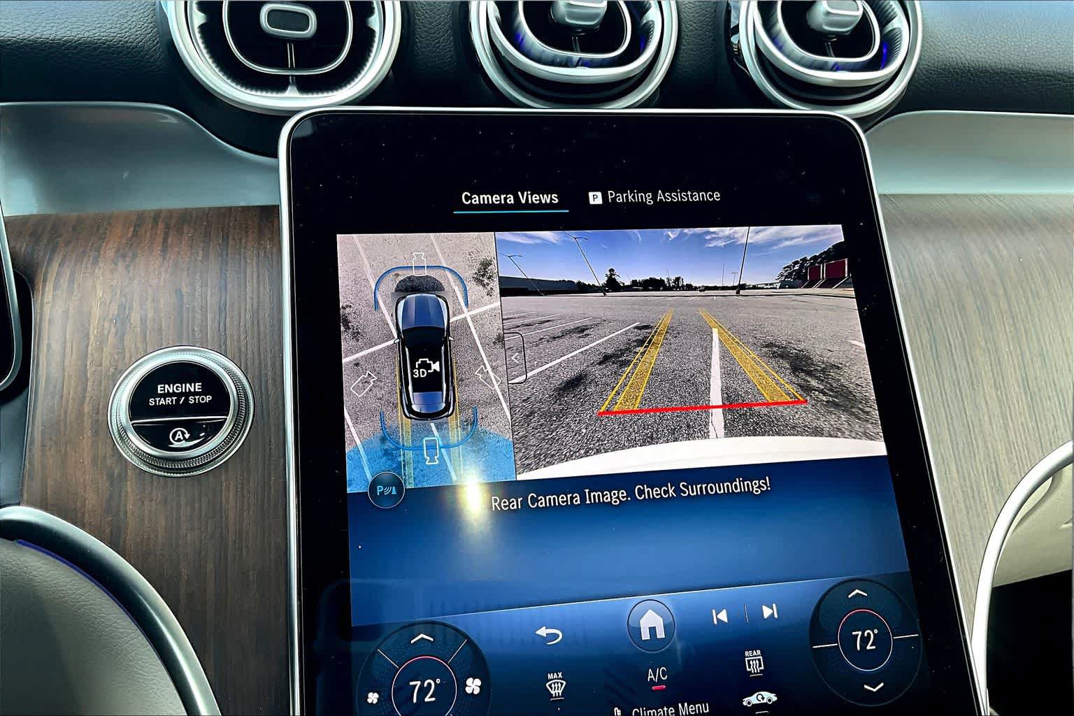 Used 2025 Mercedes-Benz GLC 300 4MATIC image 27