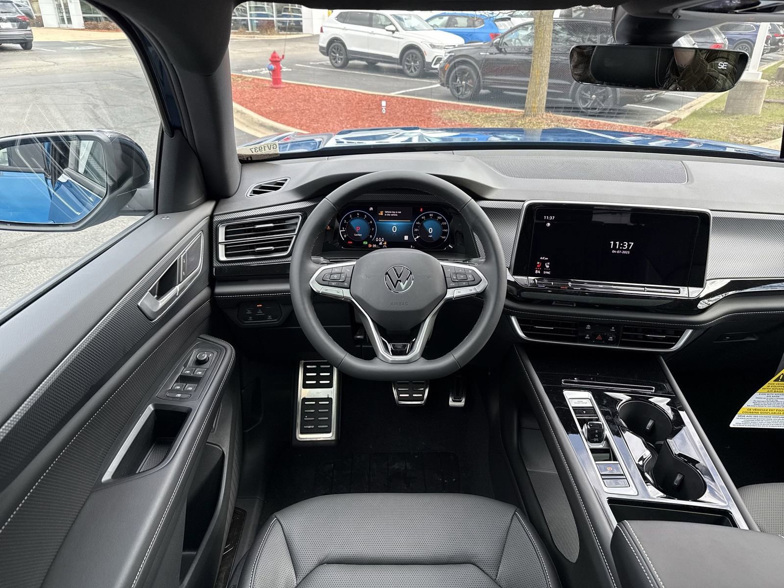 New 2025 Volkswagen Atlas Cross Sport SEL R-Line image 15