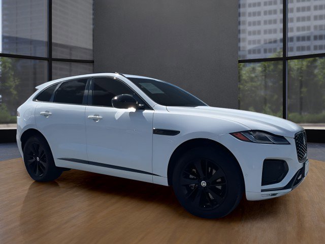 Used 2025 Jaguar F-PACE R-Dynamic S image 2