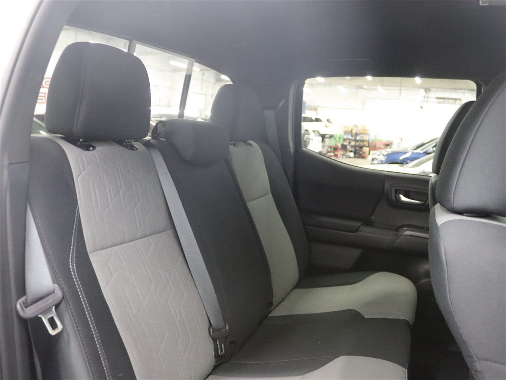 Used 2023 Toyota Tacoma TRD Sport AWD/4WD image 21