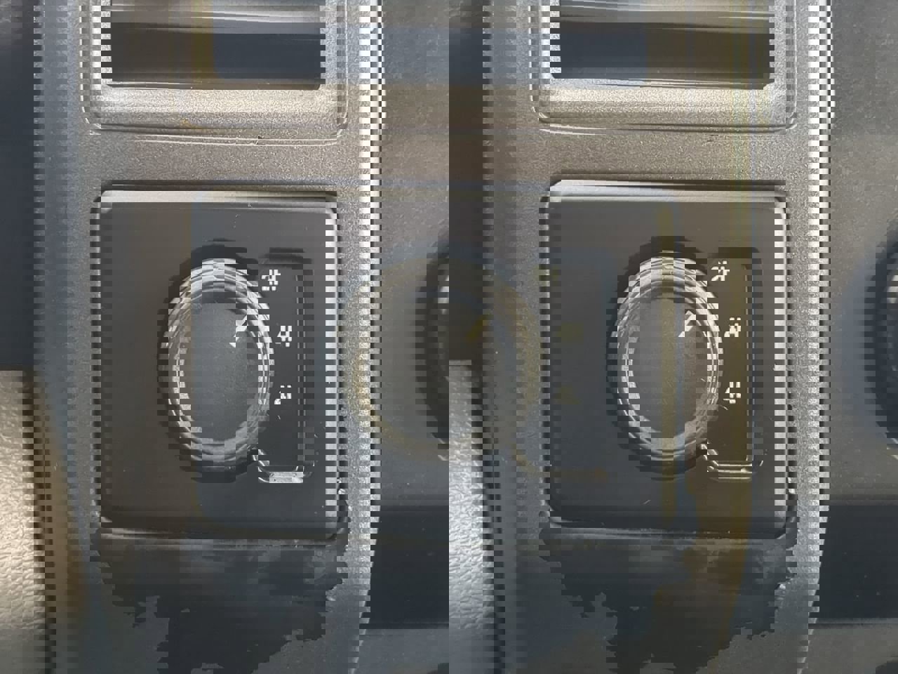 Used 2022 Ford F550 4x4 Crew Cab Super Duty w/ Power Equipment Group image 20