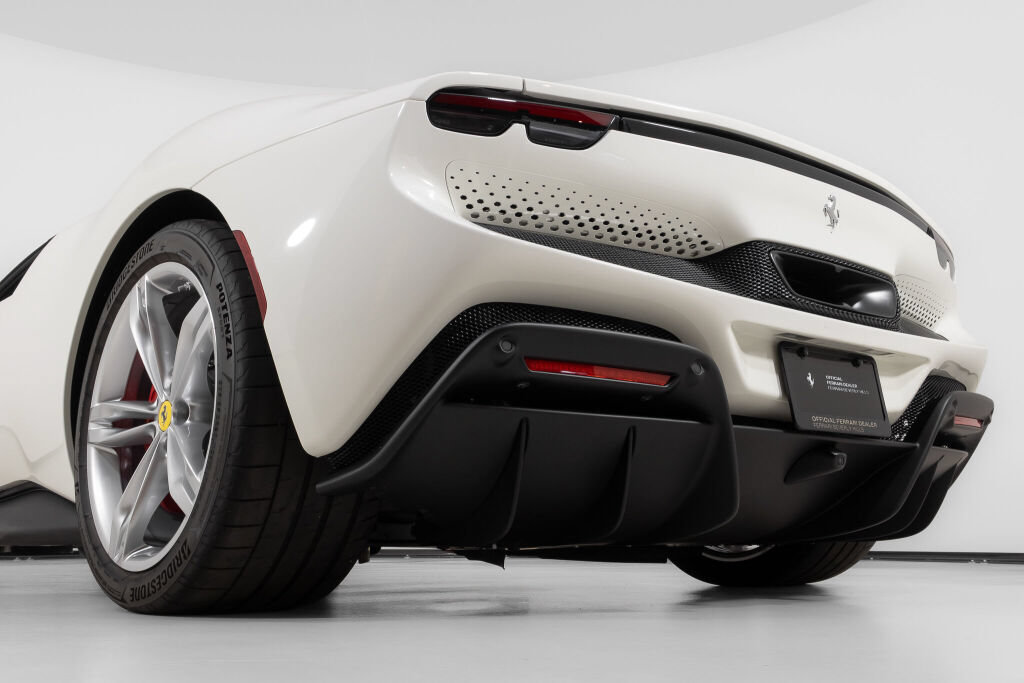 Used 2025 Ferrari 296 GTS RWD image 18