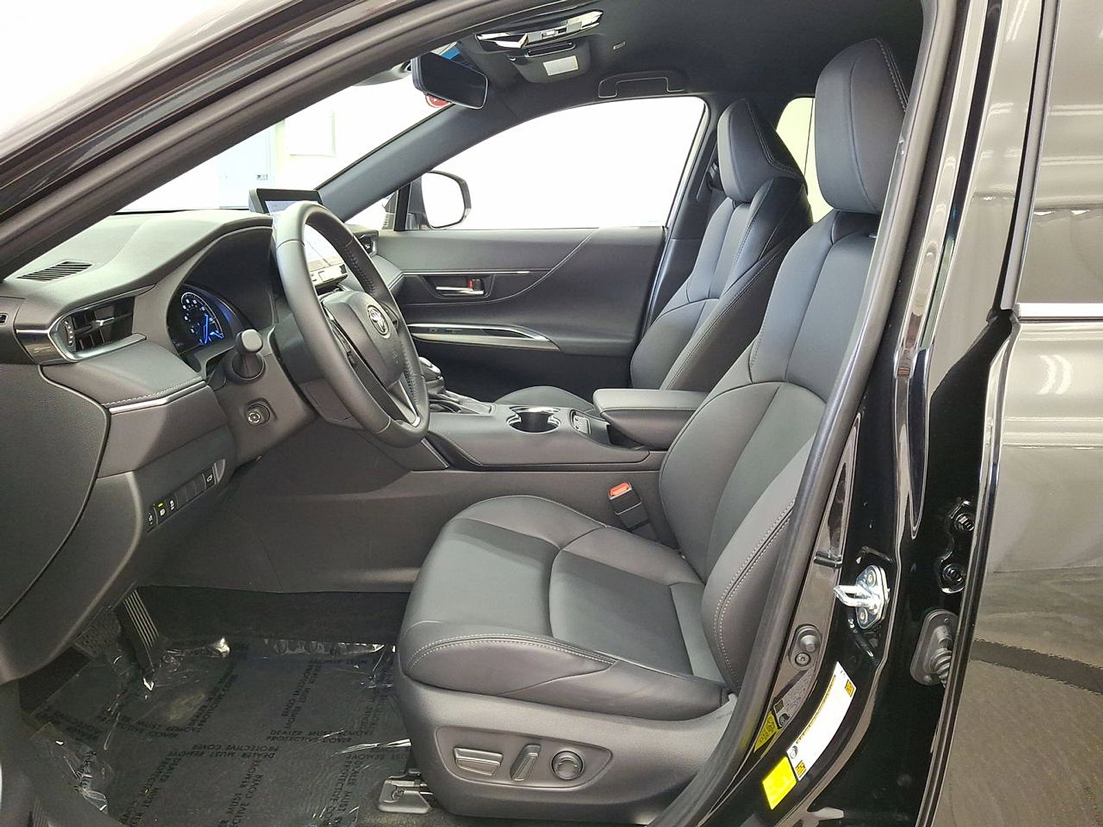 Certified 2024 Toyota Venza Nightshade image 11