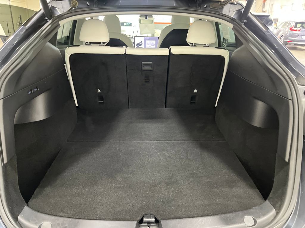 Used 2021 Tesla Model Y Performance image 19