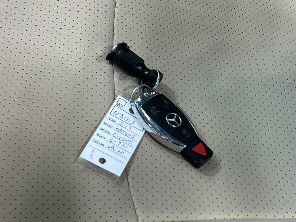 Used 2013 Mercedes-Benz C 300 4MATIC Sedan image 37