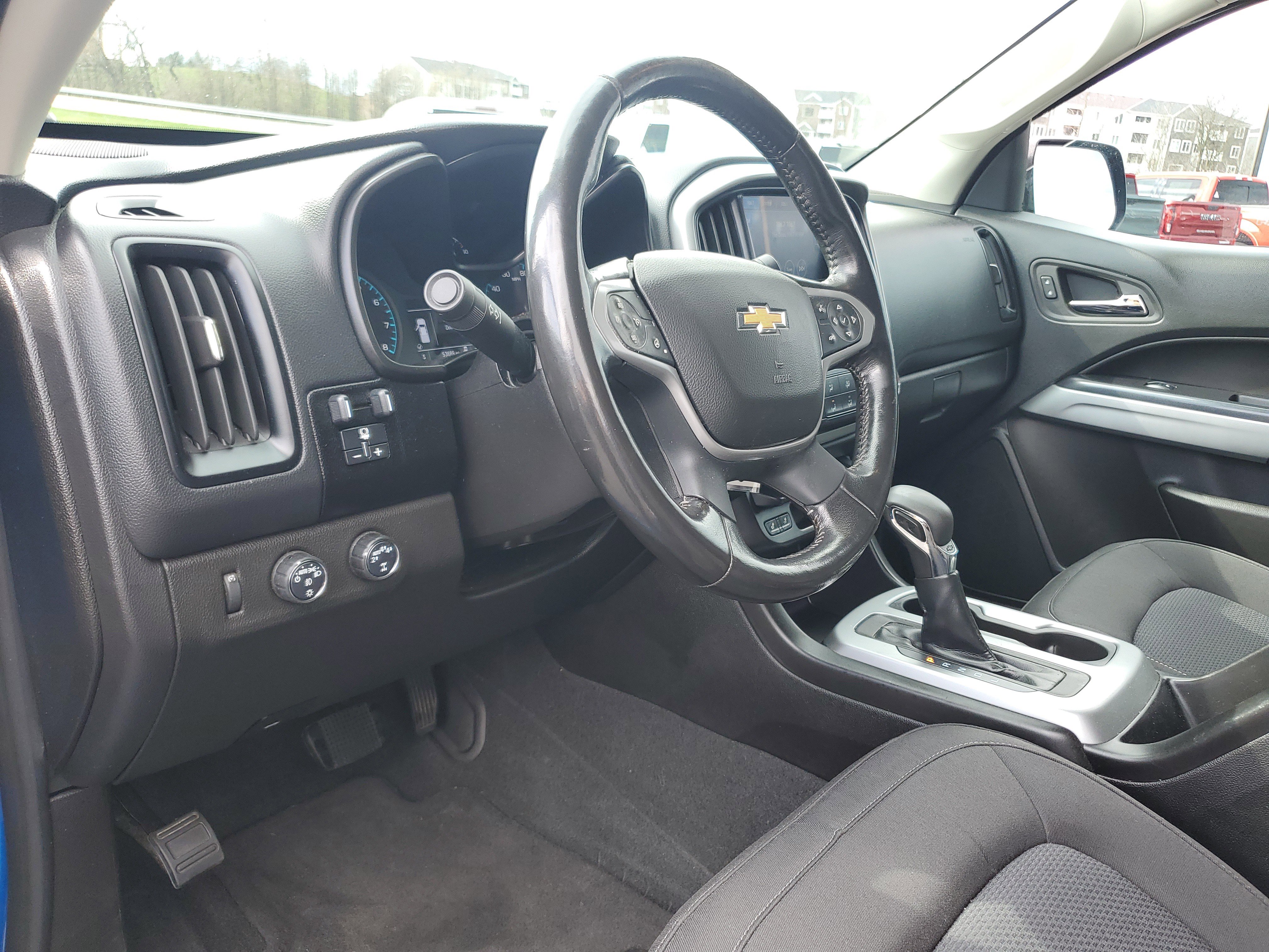 Used 2022 Chevrolet Colorado LT w/ Trail Boss Package image 28