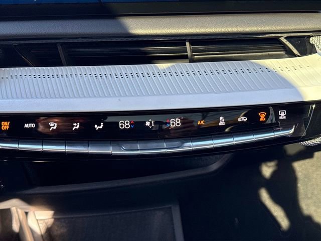 New 2026 Cadillac Optiq Sport 2 w/ LPO, Floor Liner Package image 21