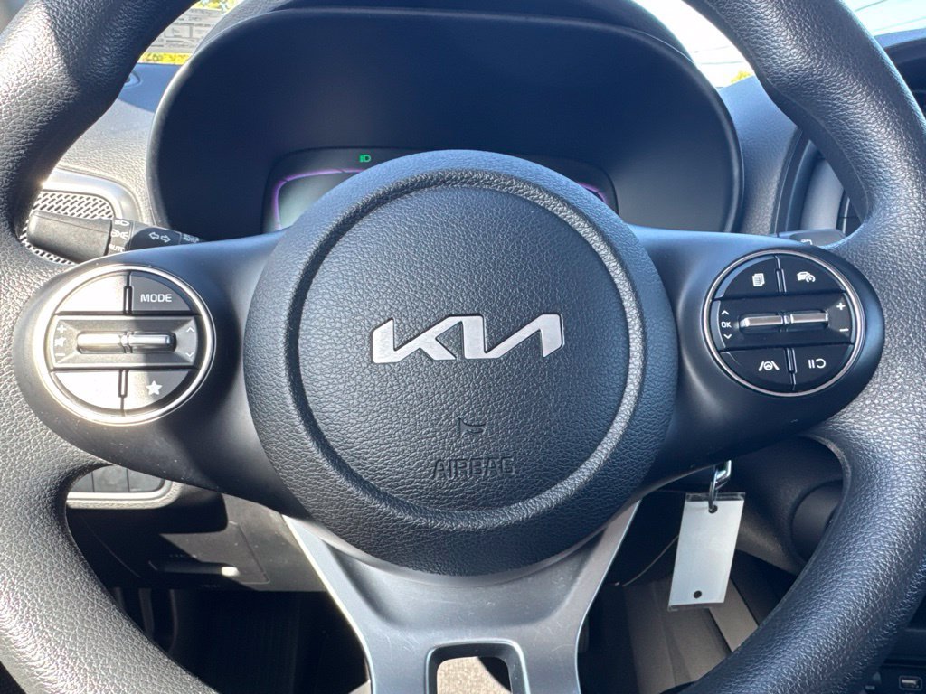Used 2023 Kia Soul LX w/ Option Group 015 FWD image 12