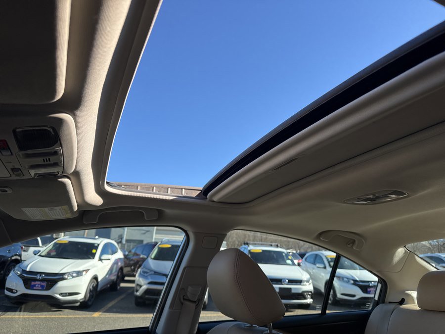 Used 2017 Subaru Legacy 2.5i Limited image 30