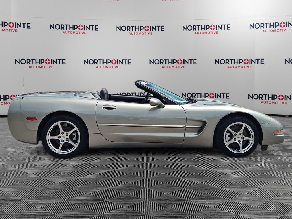 Used 2001 Chevrolet Corvette Convertible w/ Preferred Equipment Group2 RWD image 7