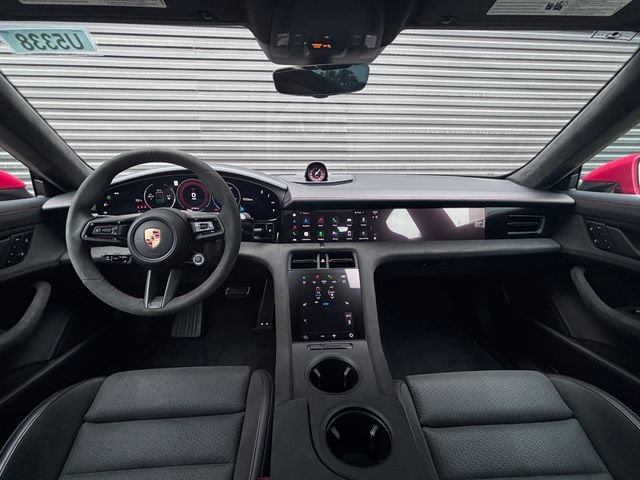 Certified 2025 Porsche Taycan GTS image 14