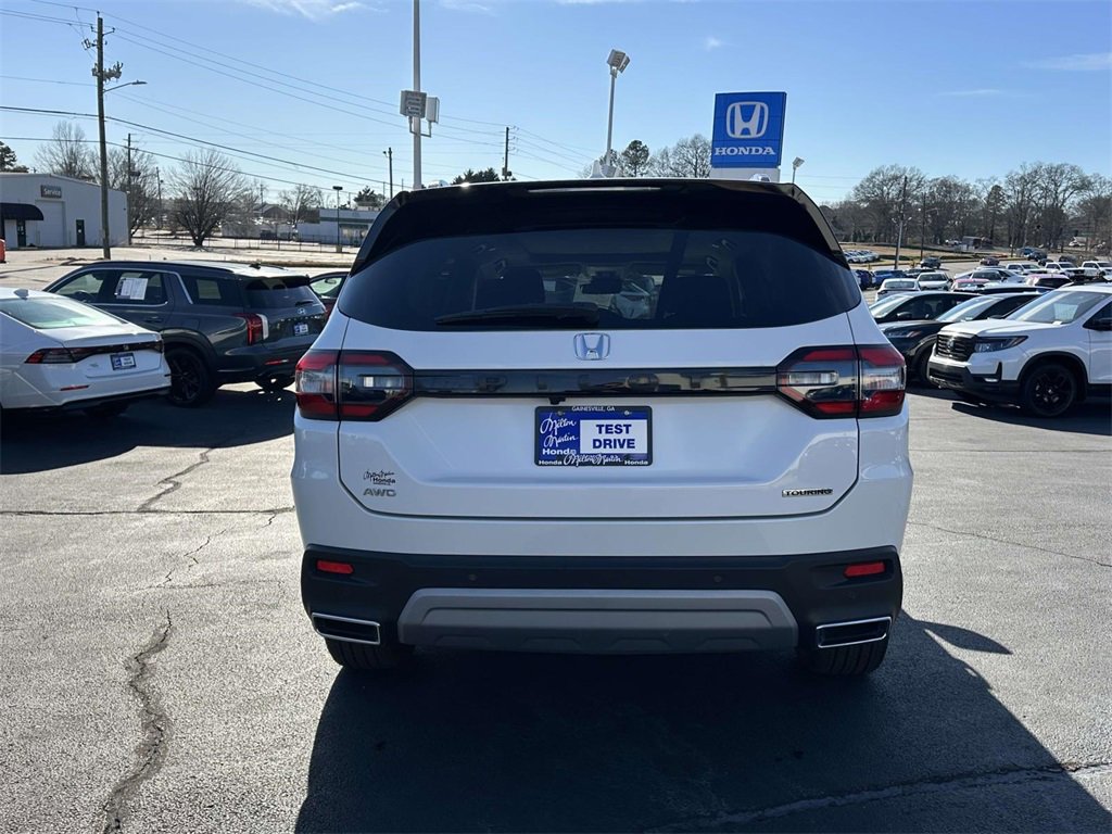 Certified 2025 Honda Pilot Touring image 26