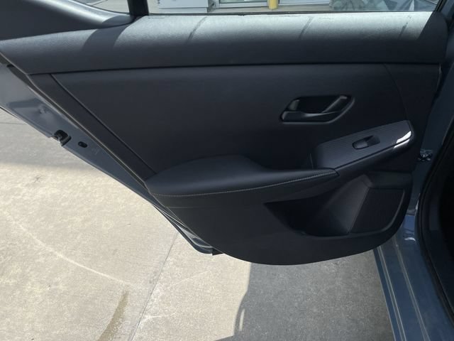 Used 2025 Nissan Sentra SV w/ Trunk Package FWD image 29