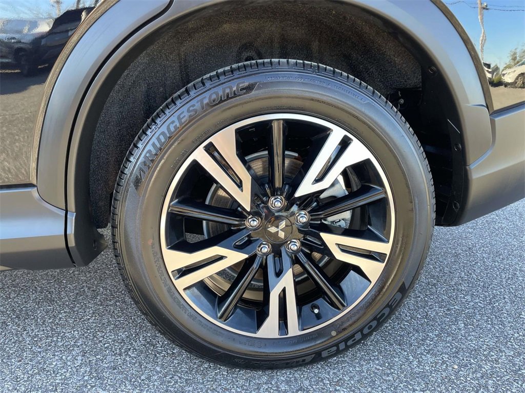 Used 2025 Mitsubishi Eclipse Cross SE image 9