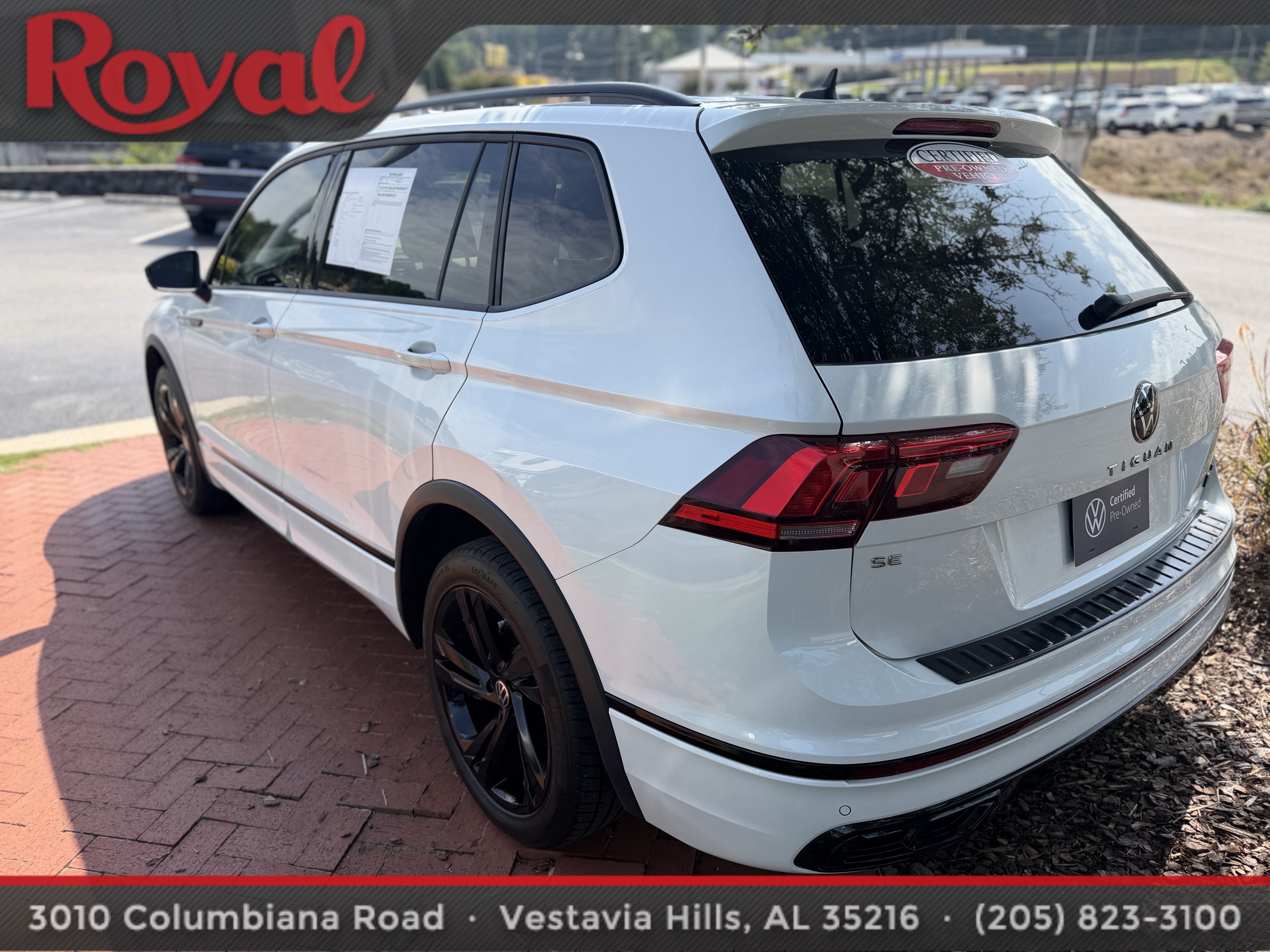 Used 2023 Volkswagen Tiguan SE R-Line FWD image 6