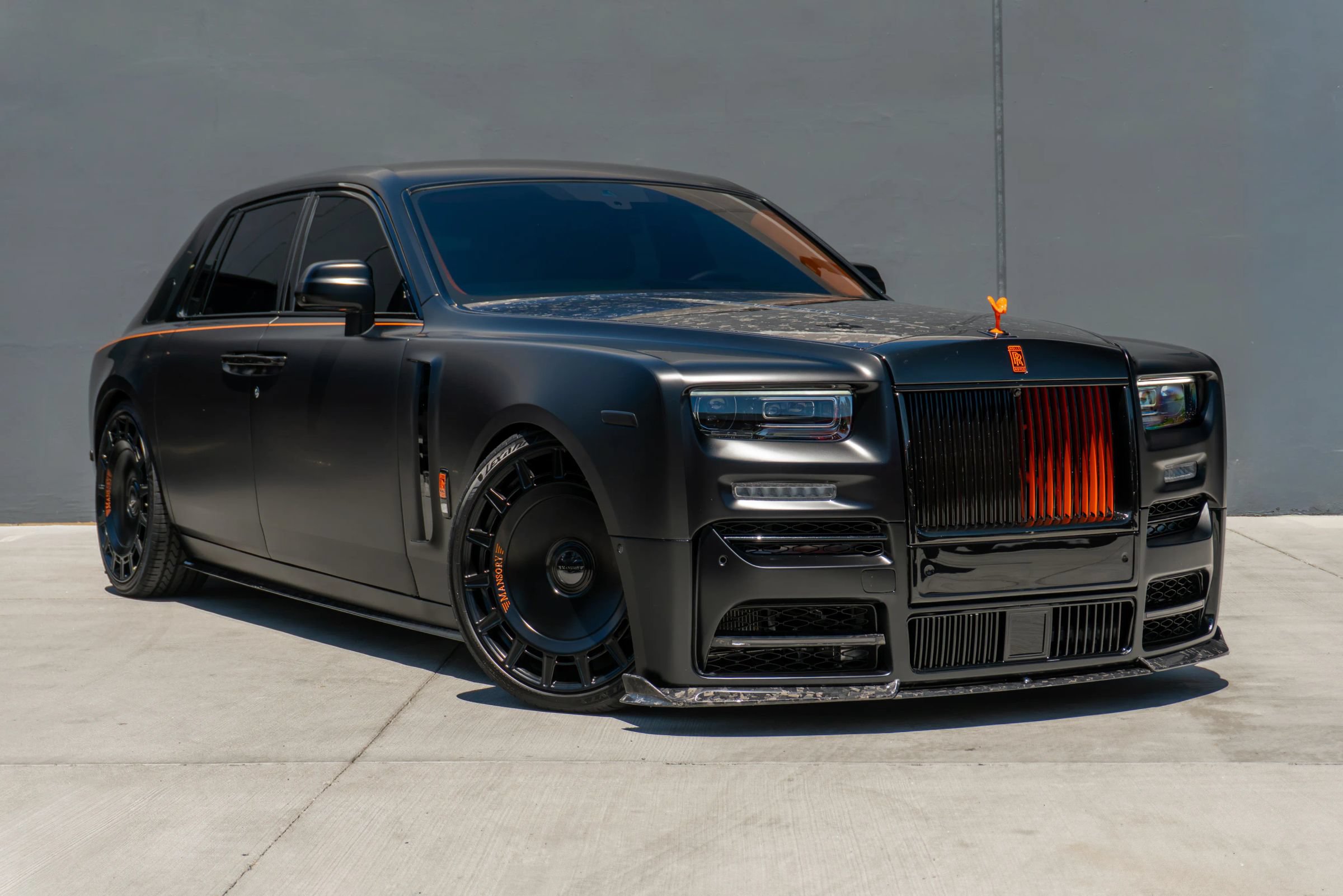 Used 2026 Rolls-Royce Phantom Sedan RWD image 5