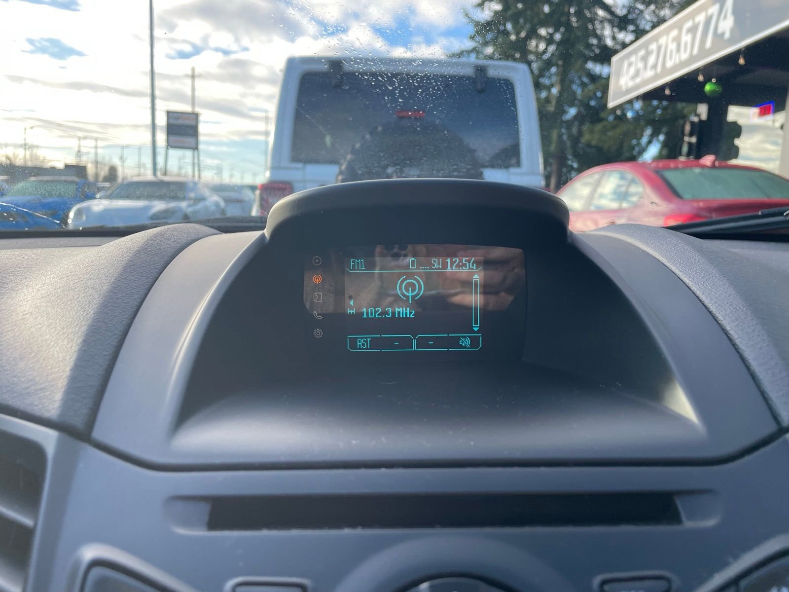 Used 2017 Ford Fiesta SE image 11