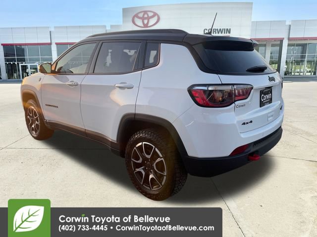 Used 2026 Jeep Compass Trailhawk image 3