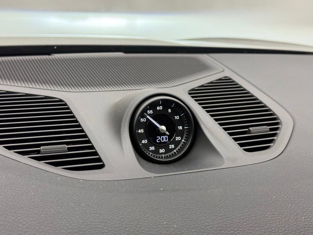 Certified 2025 Porsche Cayenne Coupe image 19